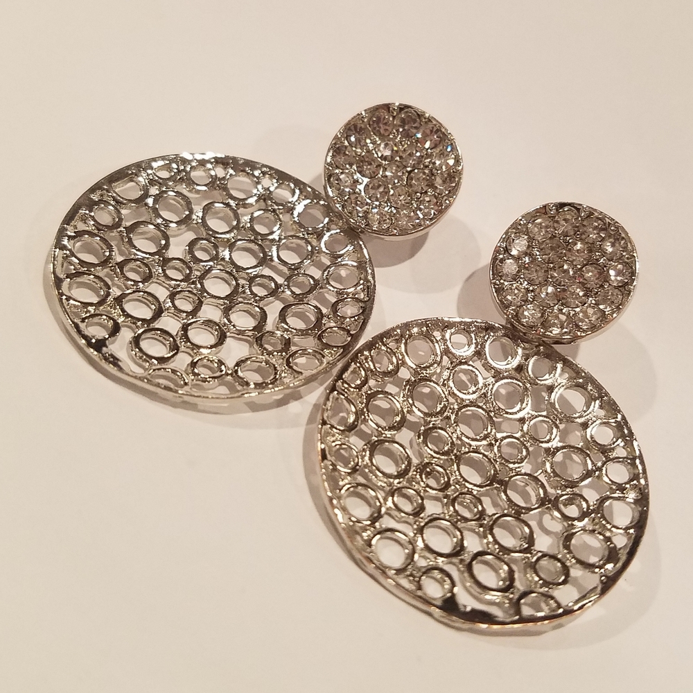 Sparking silver earrings